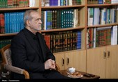 دیدار پزشکیان با آیت الله مکارم شیرازی