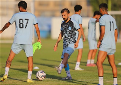 دوری چند هفته‌ای هافبک استقلال از میادین