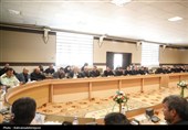 سفر یک‌روزه استاندار اردبیل به مشگین‌شهر؛ از دیدار با خانواده شهدا تا بررسی میدانی پروژه‌ها