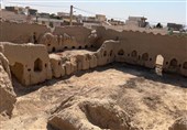 مرمت چاپارخانه تاریخی دهملای شاهرود آغاز شد