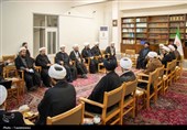 نشست ائمه جمعه استان زنجان با محوریت جوانی جمعیت و الگوی اعتلاء