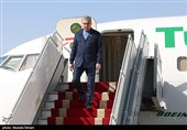 ورود هیئت‌های بین‌المللی به فرودگاه مهرآباد برای شرکت در مراسم وداع و تشییع امام شهید