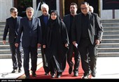 ورود هیئت‌های بین‌المللی به فرودگاه مهرآباد برای شرکت در مراسم وداع و تشییع امام شهید