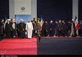 ادای احترام مهمانان و مسئولان خارجی به پیکر امام شهید