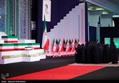 ادای احترام مهمانان و مسئولان خارجی به پیکر امام شهید