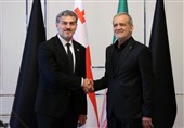 پزشکیان: در برابر هیچ زورگویی سر خم نخواهم کرد