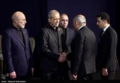 ادای احترام مهمانان و مسئولان خارجی به پیکر امام شهید - 2