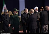 ادای احترام مهمانان و مسئولان خارجی به پیکر امام شهید - 2