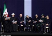 ادای احترام مهمانان و مسئولان خارجی به پیکر امام شهید - 2