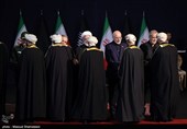 ادای احترام مهمانان و مسئولان خارجی به پیکر امام شهید - 2