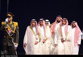 ادای احترام مهمانان و مسئولان خارجی به پیکر امام شهید - 2