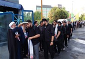 تشریح اقدامات و خدمات دانشگاه آزاد برای زائران امام شهید