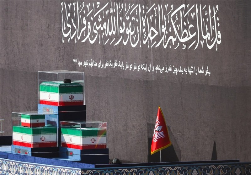 امام شهید , تشییع آیتاللهالعظمی سید علی خامنهای , آیتالله سید علی خامنهای , شهید امام خامنه ای (ره) , تشییع امام شهید , تشییع رهبر شهید , بدرقه آقای شهید ایران ,