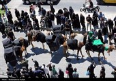 Траурная церемония на третий день мученической смерти имама Хусейна (мир ему) в Хамедане