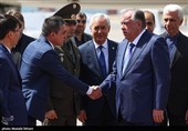 Международные делегации прибыли в аэропорт Тегерана для участия в церемонии похорон аятоллы Хаменеи