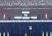 آیت‌الله جوادی آملی بر پیکر رهبر شهید در قم نماز اقامه می‌کنند
