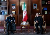 عراقجی یؤکد استعداد إیران لتوظیف جمیع إمکاناتها الدبلوماسیة للمساهمة فی رفع الحصار عن الیمن