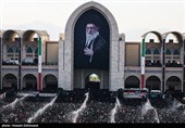 مراسم اقامه نماز بر پیکر امام شهید امت -2