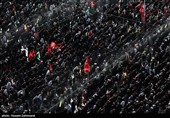مراسم اقامه نماز بر پیکر امام شهید امت -2