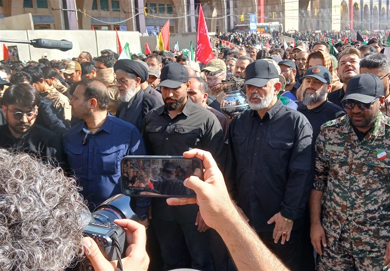 IRGC Chief Attends Funeral Prayers for Martyred Leader in Tehran
