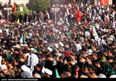 مراسم اقامه نماز بر پیکر امام شهید امت -4