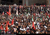 مراسم اقامه نماز بر پیکر امام شهید امت -4