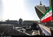 مراسم اقامه نماز بر پیکر امام شهید امت -4