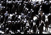 مراسم اقامه نماز بر پیکر امام شهید امت -4