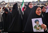 مراسم إقامة الصلاة على جثمان إمام الأمة الشهید