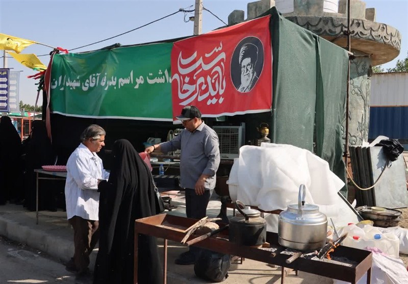 موکب جوانان کرمانشاه در عوارضی آزادراه تهران-قم