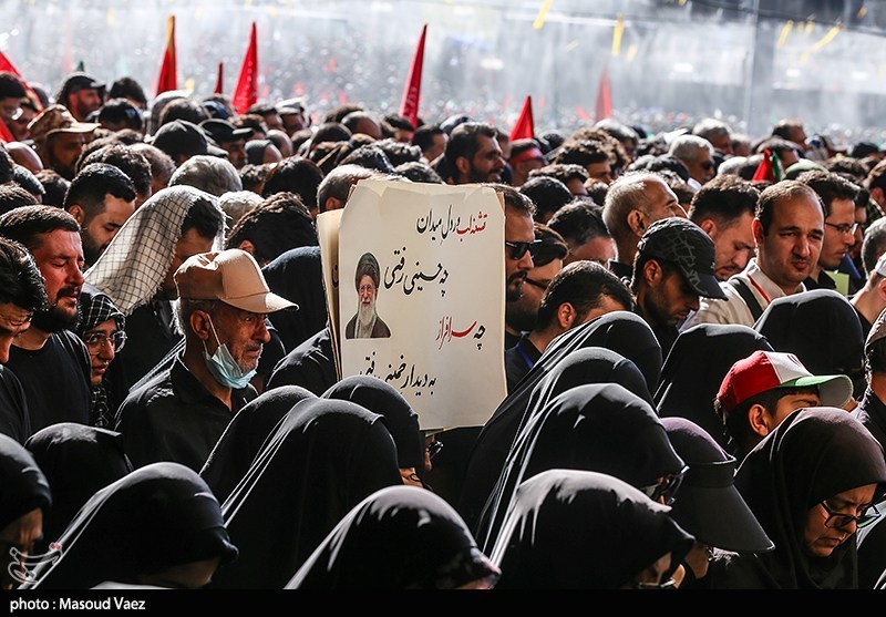 مراسم اقامه نماز بر پیکر امام شهید امت