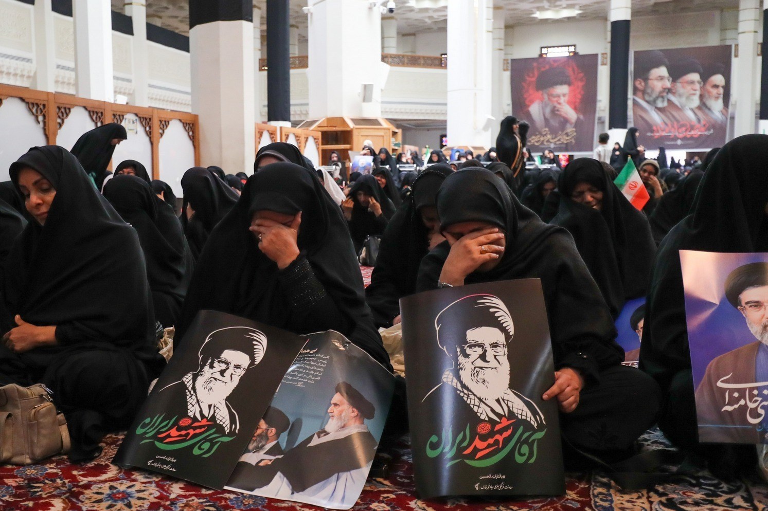 اخبار شیراز , اخبار استان فارس , تشییع آیت‌الله‌العظمی سید علی خامنه‌ای , شهید امام خامنه ای (ره) , بدرقه آقای شهید ایران , 