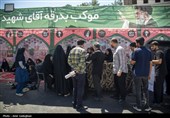 بدرقه زائران مراسم وداع با رهبر شهید انقلاب - شیراز