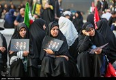 میدان انقلاب تهران پیش از آغاز مراسم  تشییع پیکر مطهر آقای شهید ایران