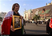 میدان انقلاب تهران پیش از آغاز مراسم  تشییع پیکر مطهر آقای شهید ایران