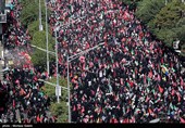 حضور ملیونی مهیب فی مراسم تشییع قائد الثورة الإسلامیة فی طهران