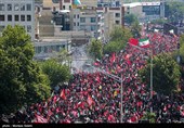 حضور ملیونی مهیب فی مراسم تشییع قائد الثورة الإسلامیة فی طهران