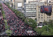 حضور ملیونی مهیب فی مراسم تشییع قائد الثورة الإسلامیة فی طهران
