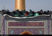 آماده‌سازی حرم مطهر رضوی در آستانه تشییع رهبر شهید انقلاب