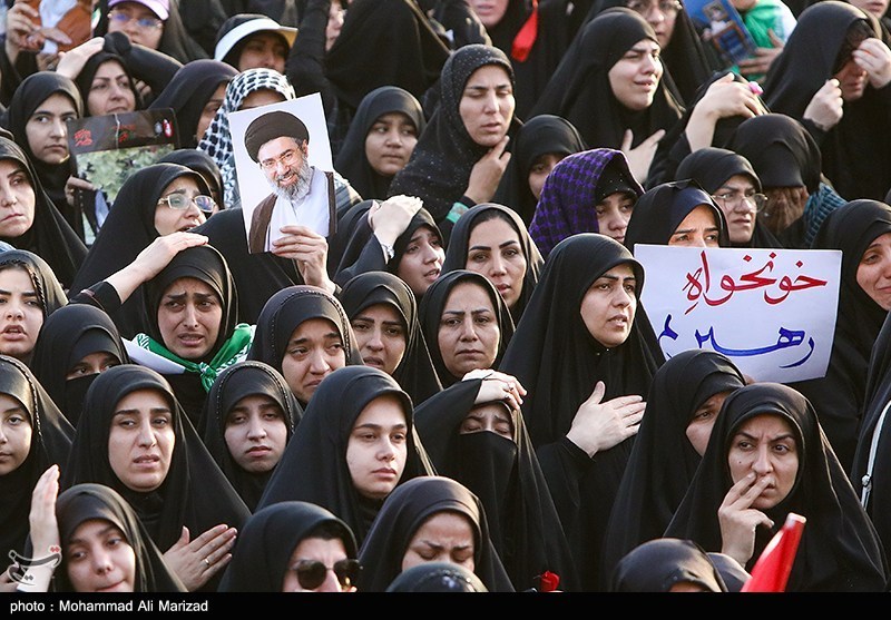 ایران امروز هم به احترام امام شهید برخاست/ قم امروز آرام و قرار ندارد بدرقه آقای شهید ایران , تشییع آیتاللهالعظمی سید علی خامنهای , تشییع امام شهید , تشییع رهبر شهید ,