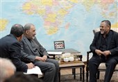 ولایتی یستقبل وفدا لحرکة انصارالله ویؤکد ضرورة إنهاء حصار الیمن فوراً