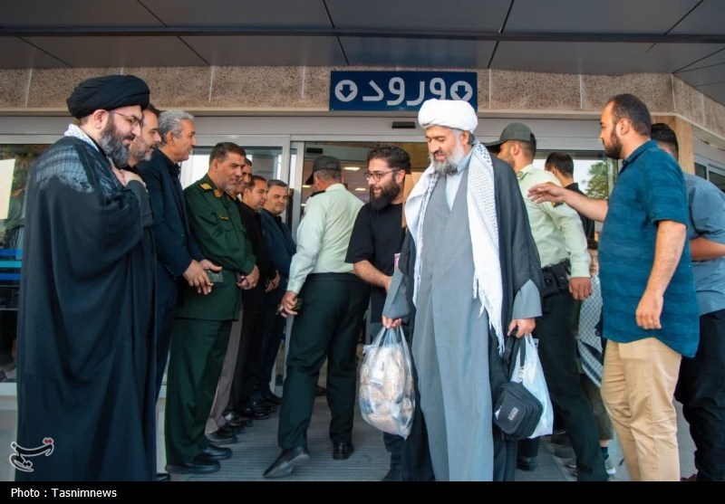 تشییع آیت‌الله‌العظمی سید علی خامنه‌ای , تشییع امام شهید , 