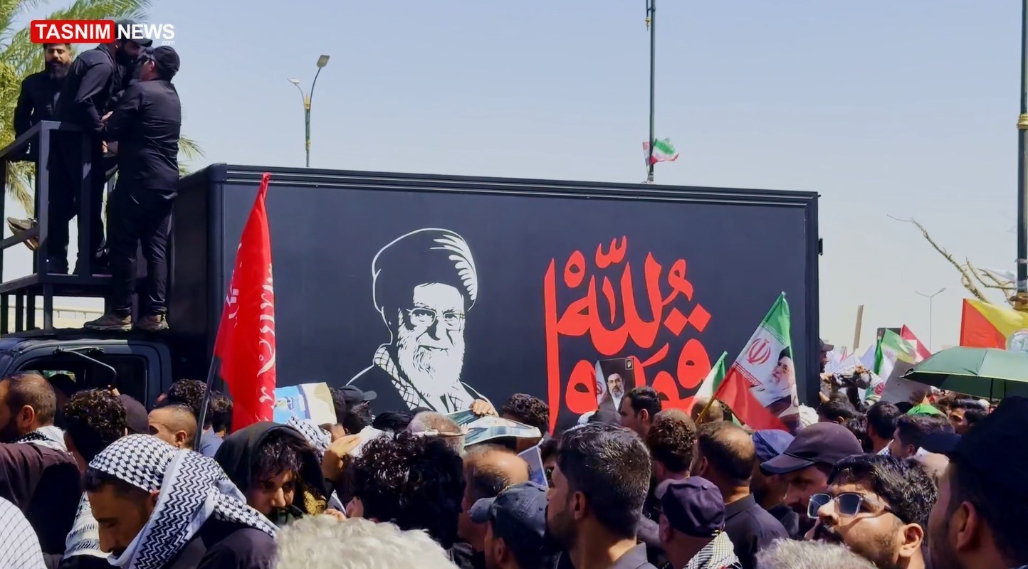 تشييع الامام الخامنئي في العراق , تشييع الامام الخامنئي , الإمام الخامنئي , استشهاد الإمام الخامنئي , النجف ,