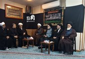 علماء ووجهاء النجف الأشرف یلتقون النجل الأکبر للقائد الشهید للثورة الإسلامیة