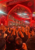 پیکر مطهر امام خامنه‌ای شهید وارد حرم مطهر امام حسین(ع) شد
