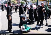 پیش از آغاز مراسم تشییع پیکر مطهر آقای شهید ایران - مشهد