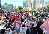 مشهد به زانو نشست/رهبر شهید پس از 47 سال به خانه پدری بازگشت