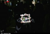 Скорбящие в Мешхеде на последнем прощании с мучеником-лидером Ирана