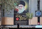 Скорбящие в Мешхеде на последнем прощании с мучеником-лидером Ирана