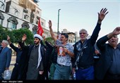 Скорбящие в Мешхеде на последнем прощании с мучеником-лидером Ирана